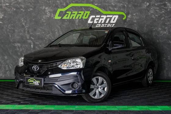 TOYOTA ETIOS 1.5 PLATINUM 16V FLEX 4P AUTOMÁTICO